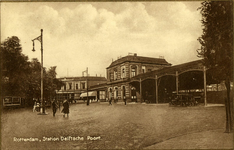 164979 Gezicht op het gezamenlijke H.S.M.- en S.S.-station Rotterdam D.P. te Rotterdam.