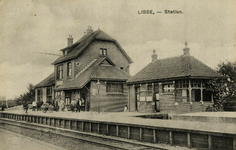 165235 Gezicht op het H.S.M.-station Lisse te Lisse.