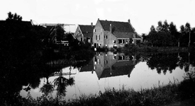 118429 Gezicht op de Geinbrug over de Doorslag te Jutphaas, ter hoogte van de uitmonding van de Doorslag in de ...