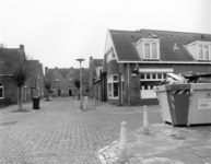 128916 Gezicht in Tamarindestraat te Utrecht, uit het noordoosten, vanaf de kruising met de Klimopstraat.N.B. De foto ...