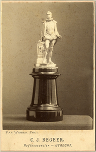 97056 Afbeelding van het, door de Koninklijke Utrechtsche Fabriek van Zilverwerken C.J. Begeer vervaardigde, zilveren ...