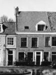 93865 Gezicht op de voorgevel van het herenhuis Langegracht 46 te Maarssen.