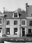 93866 Gezicht op de voorgevel van het herenhuis Langegracht 47 te Maarssen.