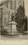 129274 Gezicht op het standbeeld Jan van Nassau (Domplein) te Utrecht.