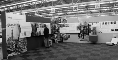 102433 Afbeelding van de inzending van de gemeente Utrecht voor de tentoonstelling voor het Europese Monumentenjaar ...