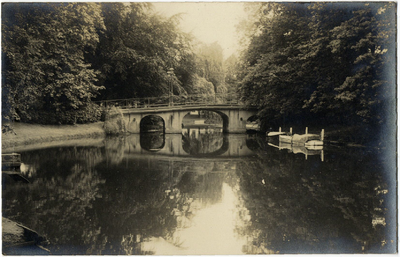 129381 Gezicht op de Stadsbuitengracht te Utrecht, uit het zuidwesten.