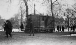 600226 Afbeelding van de sneeuwruimer van het G.E.T.U. op de Catharijnesingel te Utrecht.