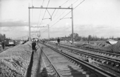 165756 Afbeelding van de werkzaamheden ten behoeve van de baanverzwaring ter hoogte van Oudewater.