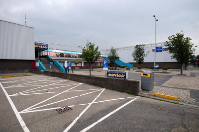 807769 Gezicht het Party- en Congrescentrum Maresca in de Veemarkthallen (Sartreweg 1) te Utrecht.