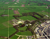 49972 Luchtfoto van het landgoed Schothorst met omringend weidegebied te Amersfoort uit het zuiden; met rechts de in ...