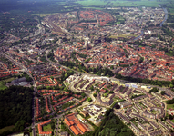 50012 Luchtfoto van gedeelten van de wijken Dorrestein en Randenbroek en de binnenstad van Amersfoort uit het ...