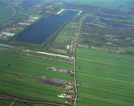 50397 Luchtfoto van de Polder Binnenweg, het recreatiegebied de Maarsseveensche Plassen en de Westbroekse Binnenweg met ...