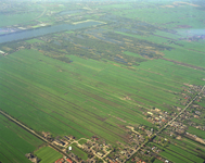 50399 Luchtfoto van een gedeelte van het natuurreservaat Molenpolder te Molenpolder (gemeente Maarssen) en te Westbroek ...
