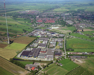 50960 Luchtfoto van het bedrijventerrein Lagedijk te IJsselstein, uit het zuidoosten, met links de radio- en TV-toren ...