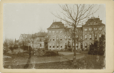 128 Hereplein 8-10 : met plantsoen, 1899-07-22