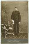292 Portret van een man in uniform / Laan, van der, 1890-1910