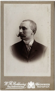 407 Portret van een man / Bekkering, W.B., 1891-1896