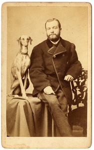 440 Portret van een man met hond / Egenberger, J.H., 1868-1872