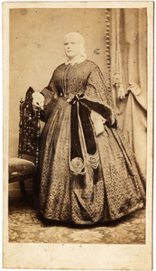 456 Portret van een vrouw / Hünerjäger, C.G., 1864-1867